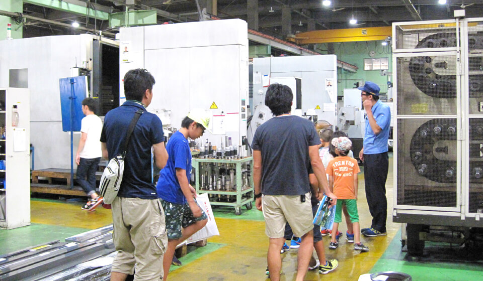 夏休み親子工場見学